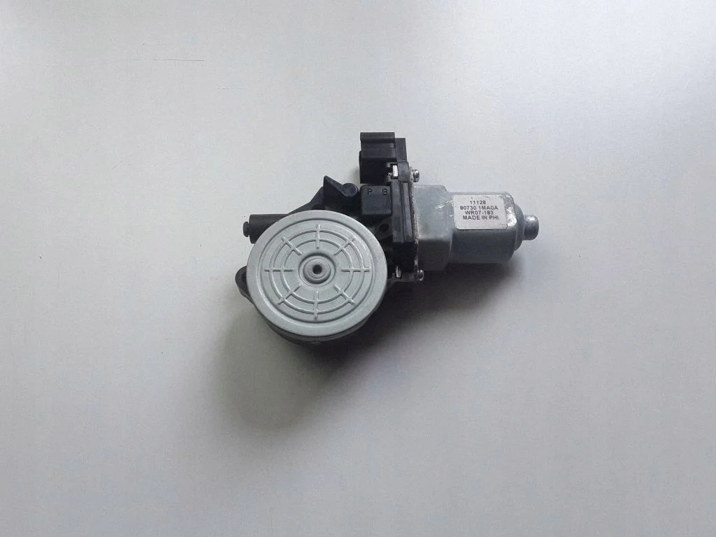 Motor elevalunas Infiniti M Y51 2012 Usado
