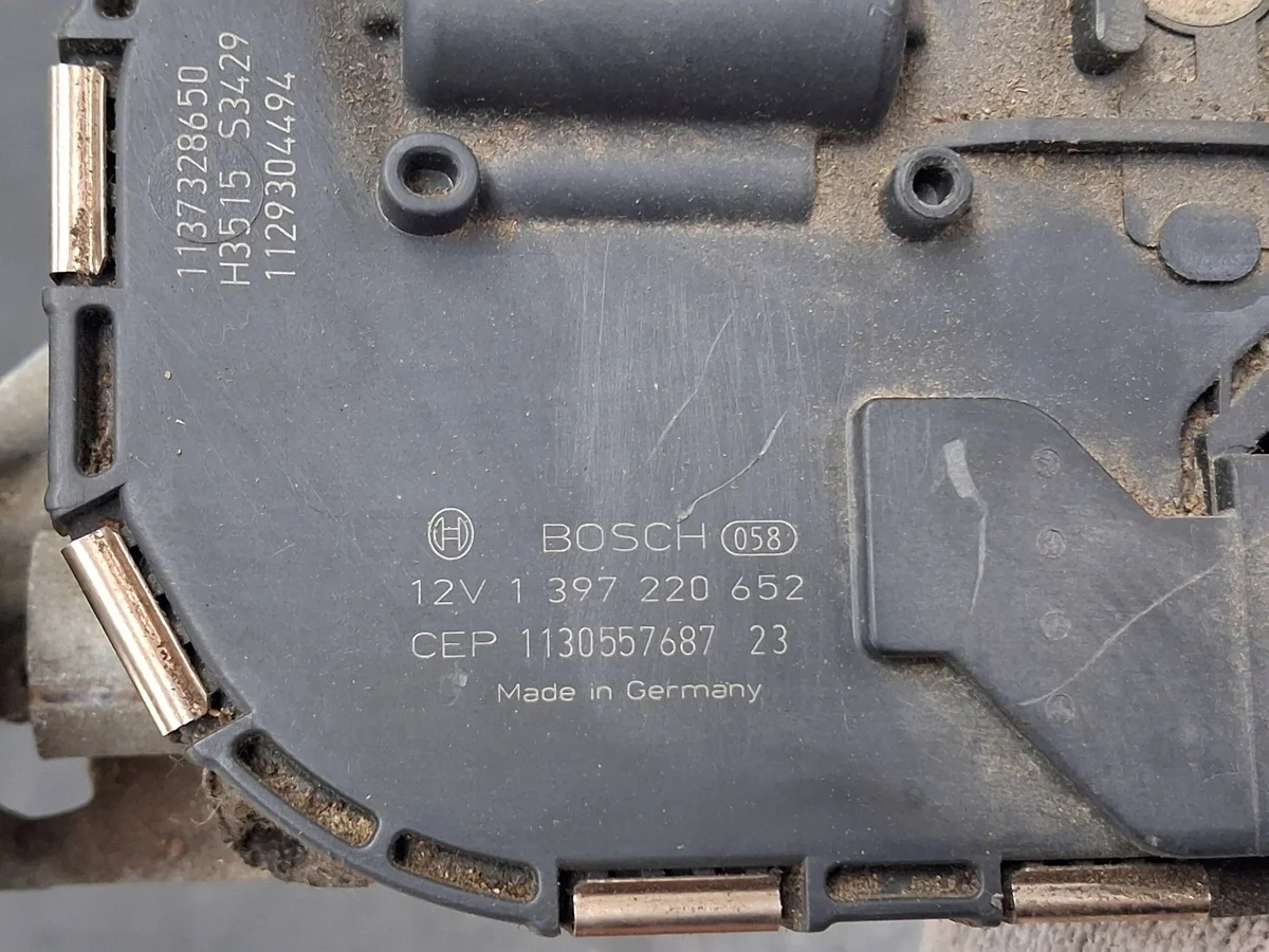 VW Golf VI Plus Torkarmekanism Vänster 5M0955119D image 6