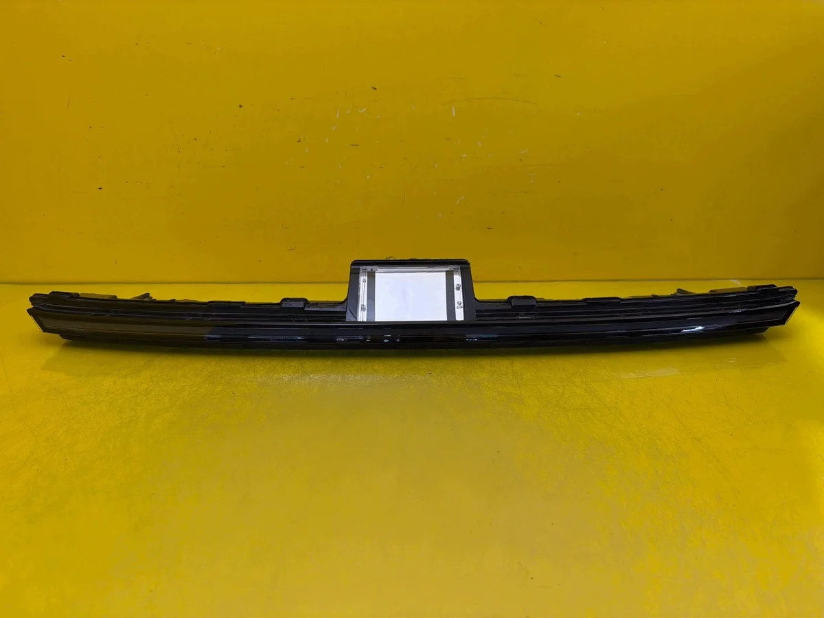 BYD HCE-4102300D Lampe Centrale DRL Occasion