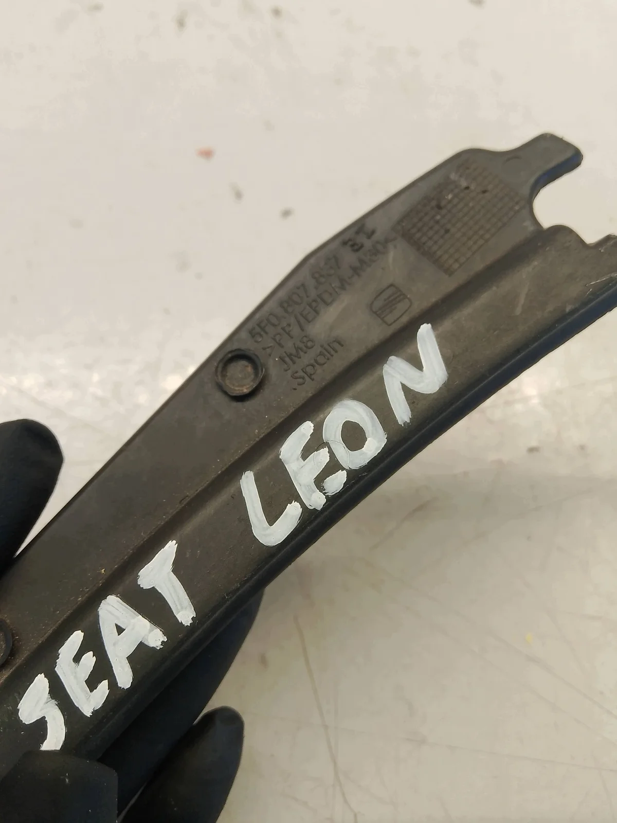 Panel spoiler Seat Leon 5F0807837 image 7
