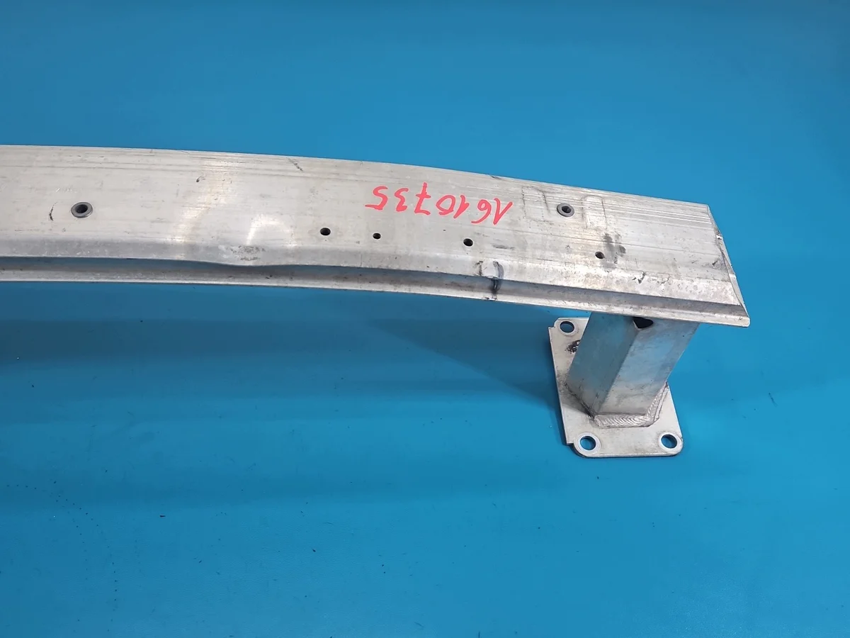 Renfort de pare-chocs Peugeot 5008 II 17-24