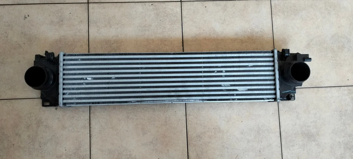 Volvo XC40 Intercooler 32249909 Used