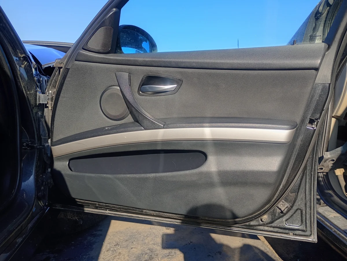 Tapiceria Porta Dianteira Direita BMW E91
