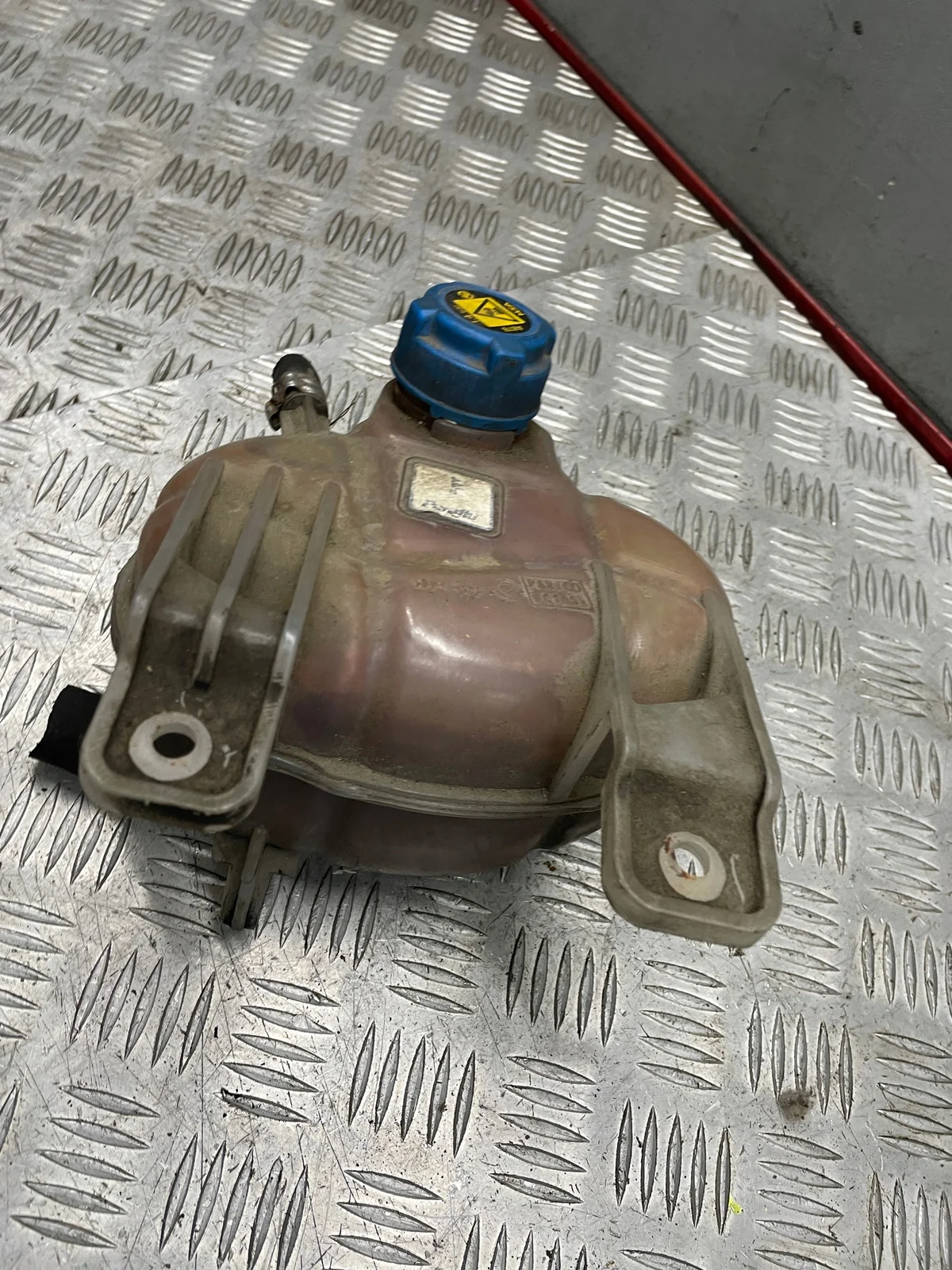 Paisuntasäiliö Fiat Grande Punto 1.4 8V 05-12