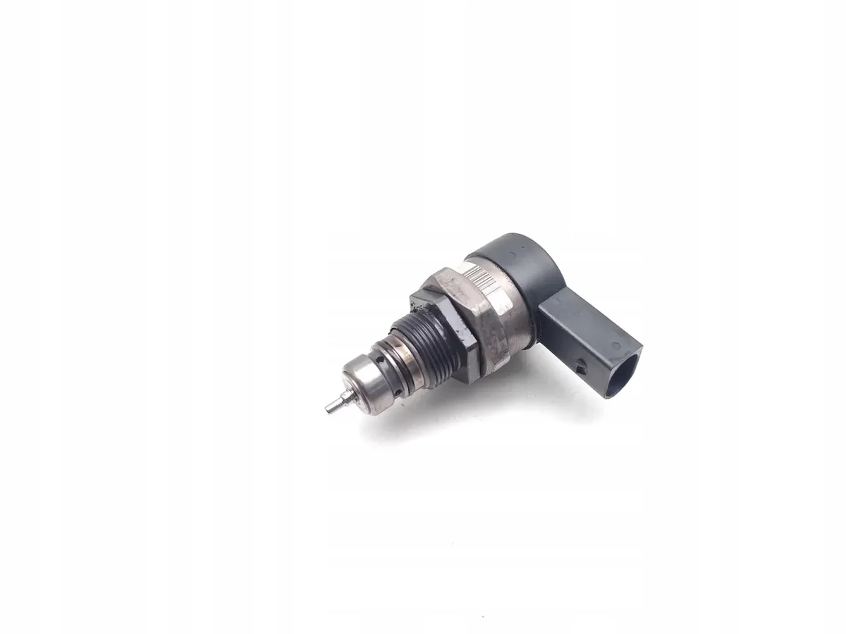Capteur Pression Carburant BMW 5 E60 2.0 D image 3