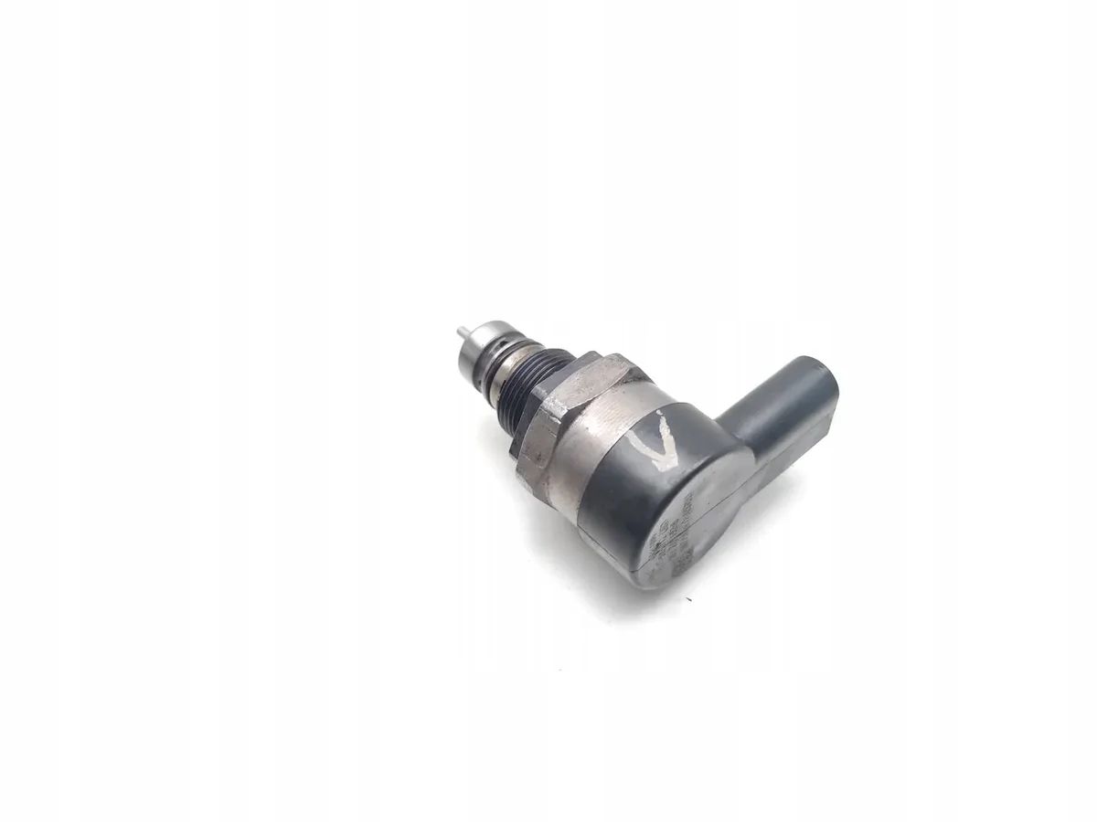 Capteur Pression Carburant BMW 5 E60 2.0 D image 5