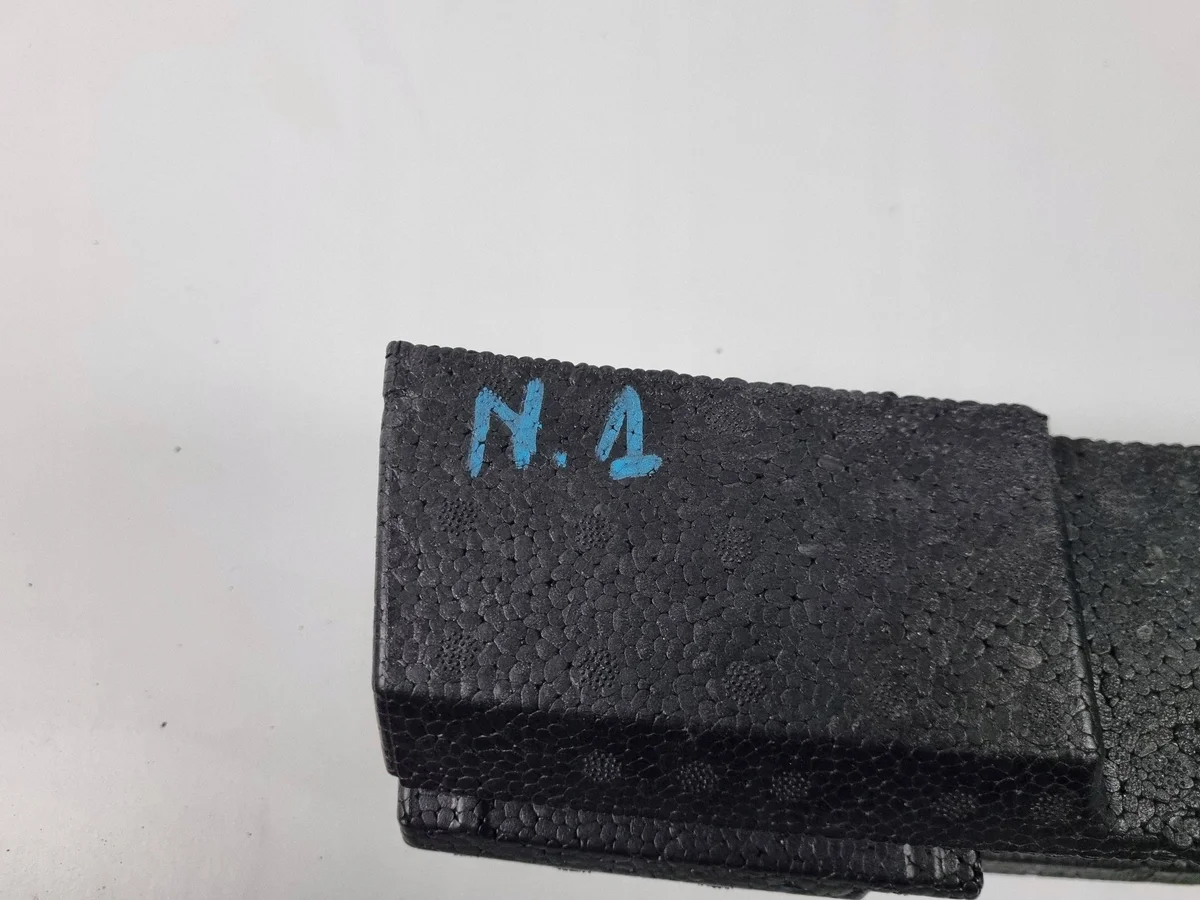 Nissan Qashqai J11 Absorbedor Parachoque Traseiro image 9