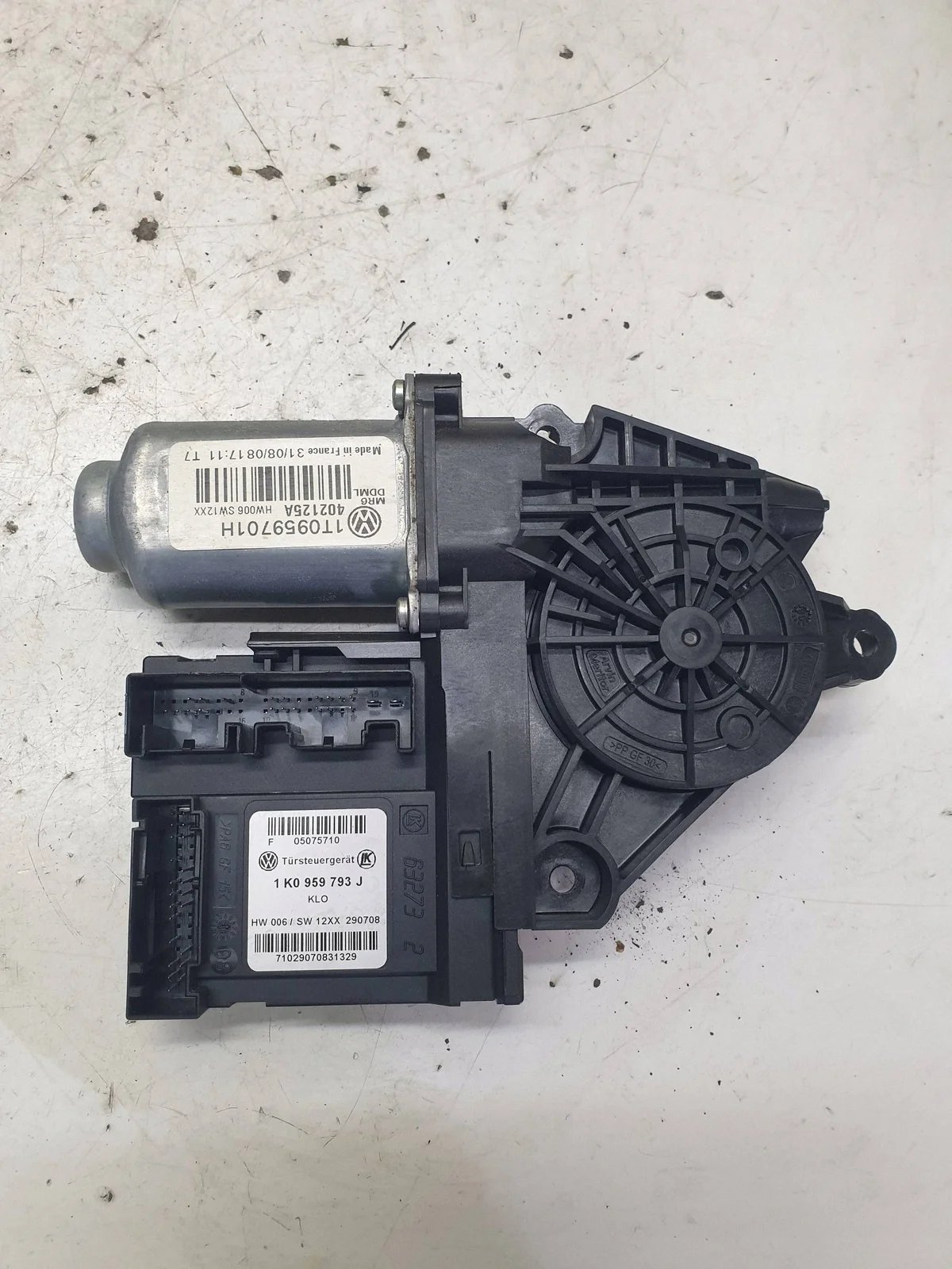 Moteur lève-vitre avant gauche Skoda Octavia II