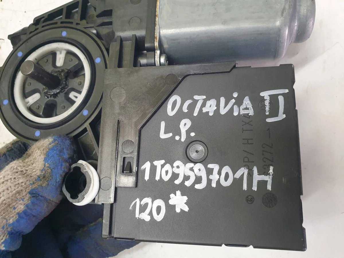 Motor do Vidro Skoda Octavia II Esquerdo Dianteiro image 6