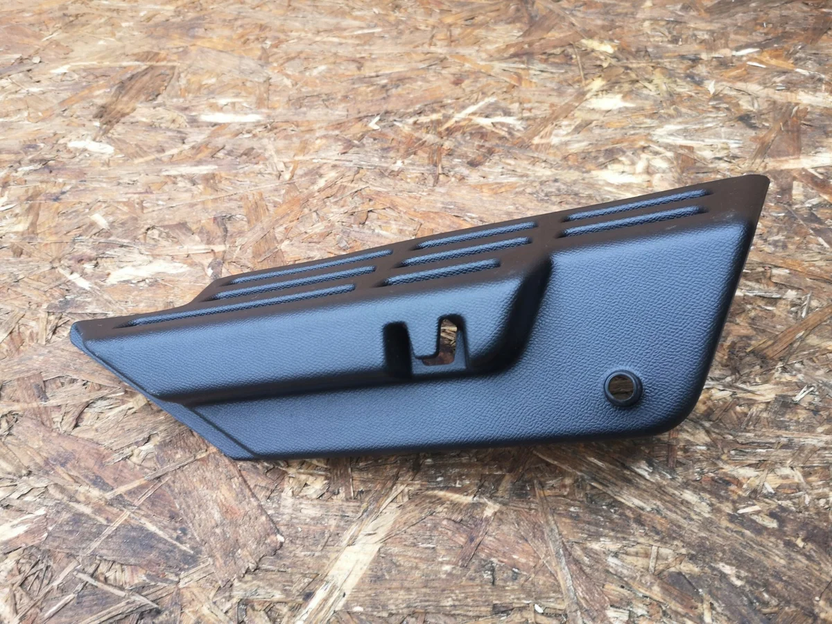 Peugeot 208 II support étagère coffre 98233045ZD
