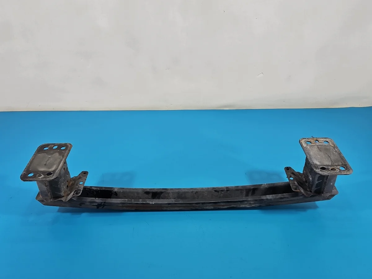 Reforço Para-choque Mazda 2 Usado image 4