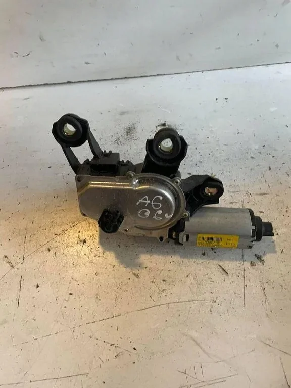 Takalasin pyyhinmoottori Audi A6 C6 4F9955711A
