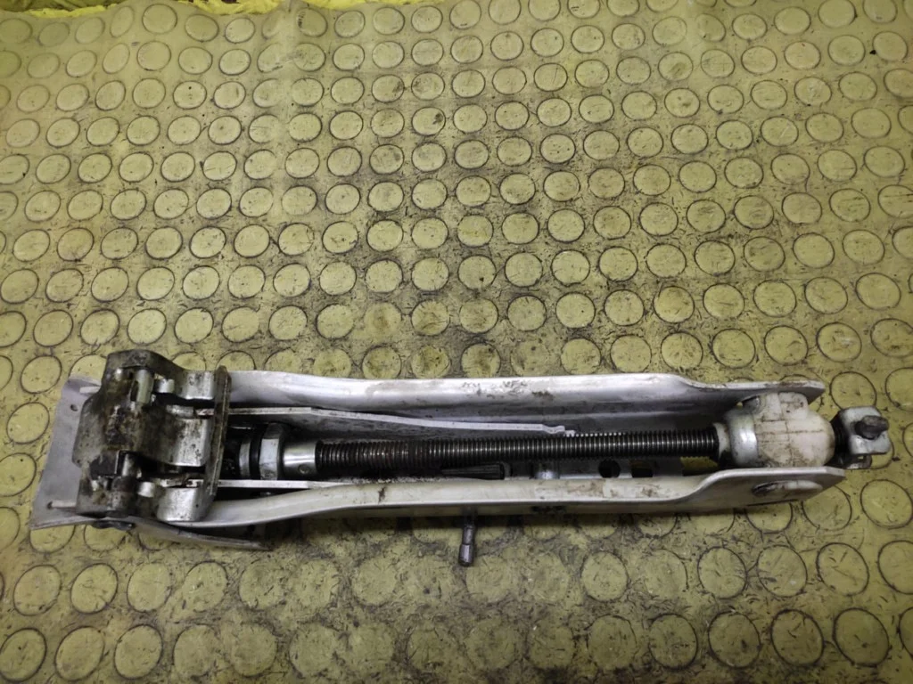 Audi A4 B5 Wagenheber 8E0011031C gebraucht image 6