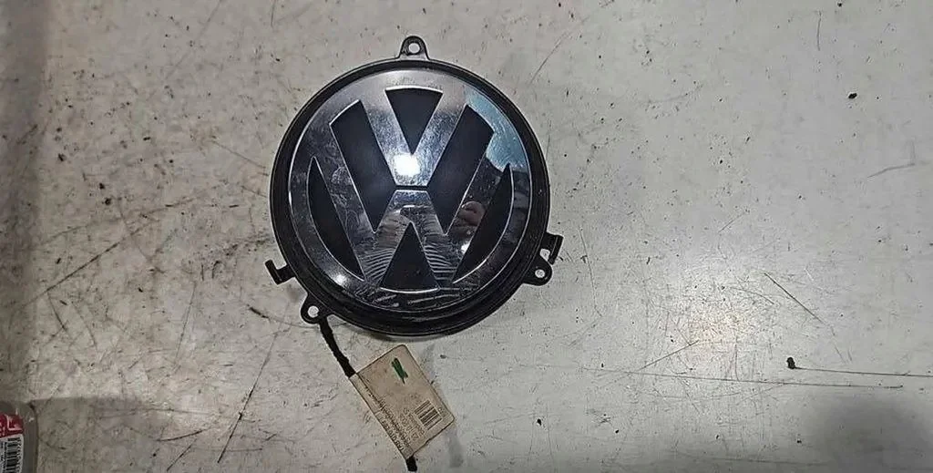 Poignée hayon VW Passat B6 1K0827469G