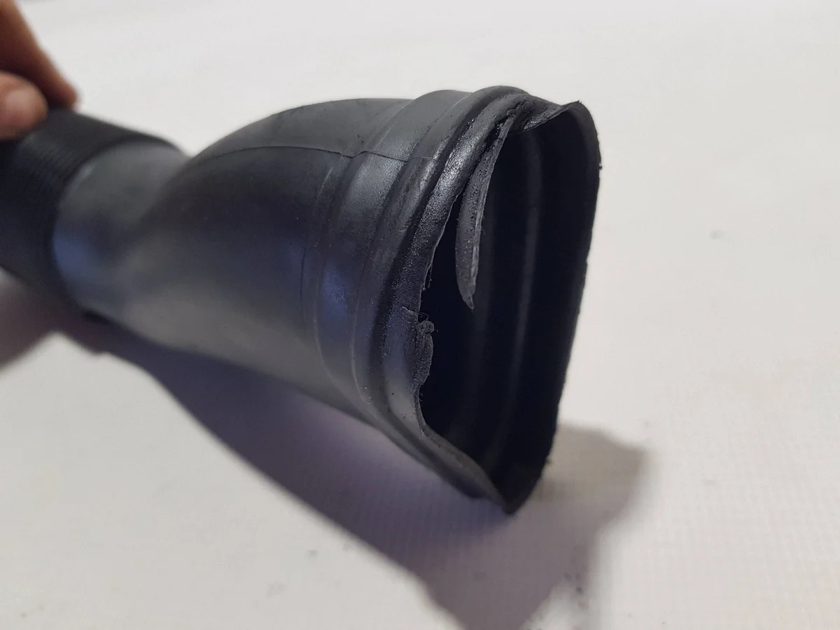 Mercedes ML W164 GL X164 Air Intake Hose
