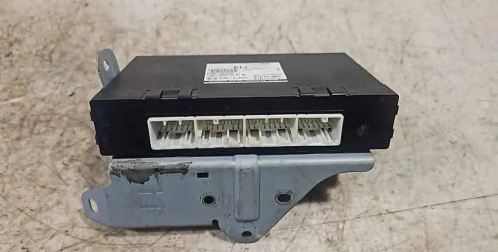 Comfort Module Subaru Outback 88281AJ230 Used