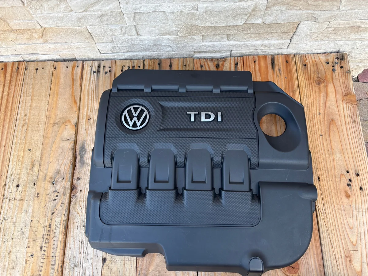 Couvre-culasse 2.0 TDI VW Passat B8 Golf VII