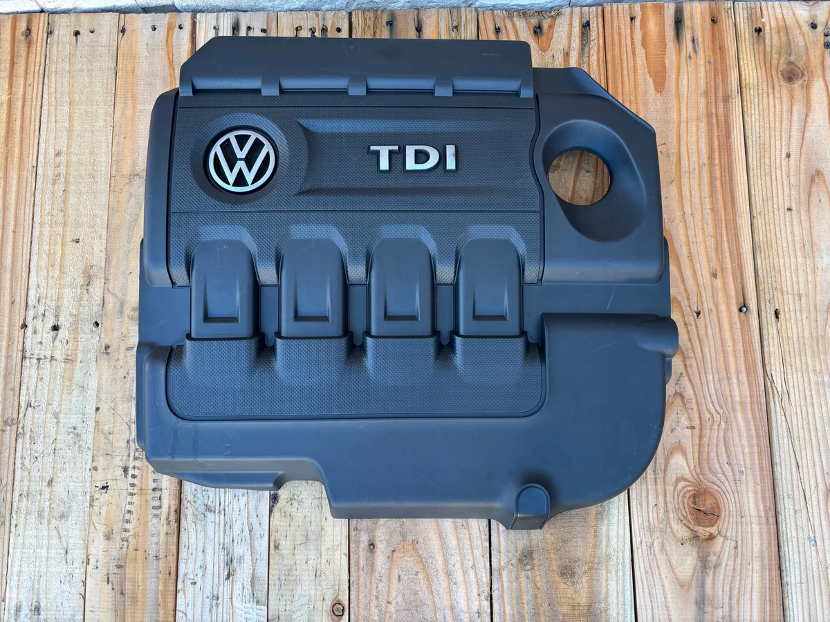 Couvre-culasse 2.0 TDI VW Passat B8 Golf VII image 4