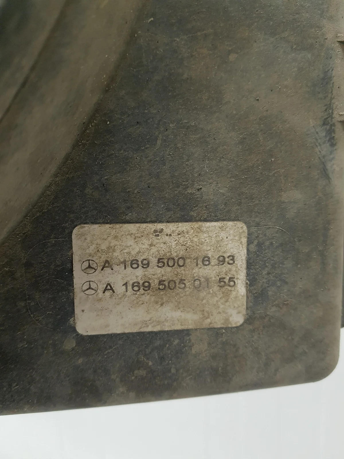 Jäähdyttimen tuuletin Mercedes-Benz A1695001693 image 3
