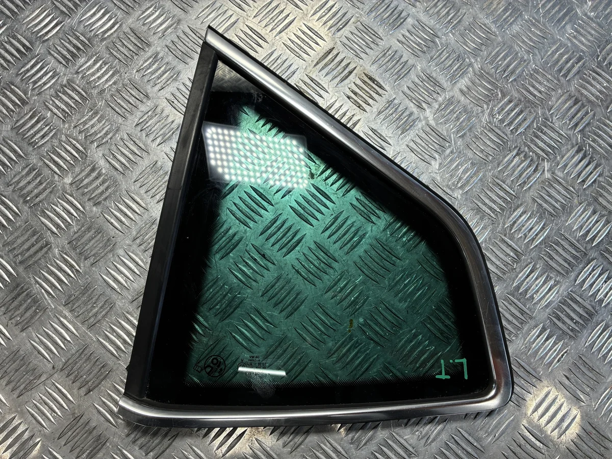 SCHEIBE HINTEN LINKS SEAT ATECA 16- VW33838