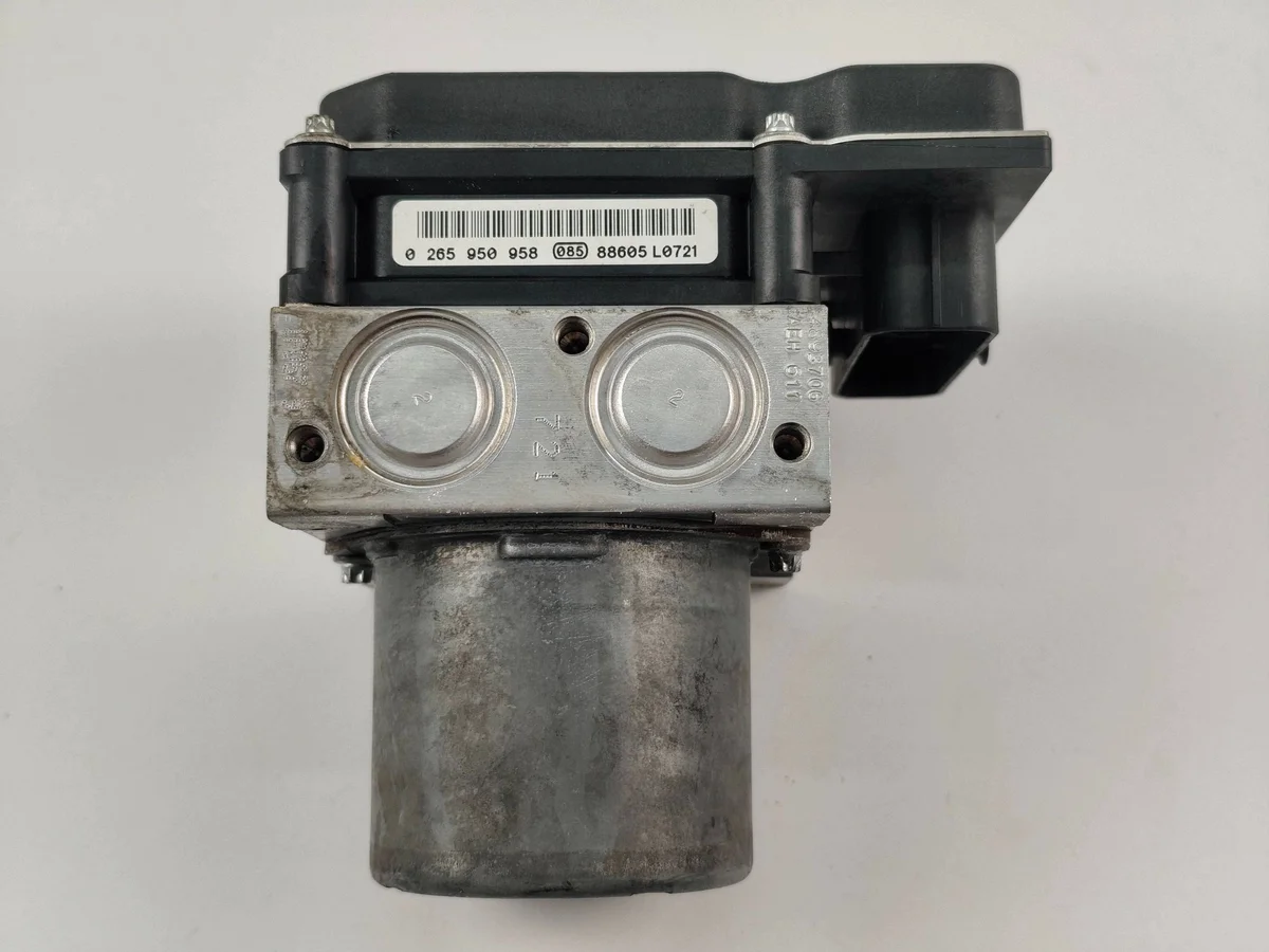ABS-pumppu Audi A4 S4 B8 8K0614517BP image 6