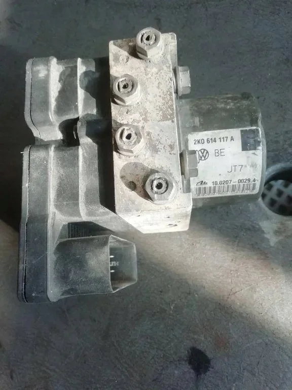 Pompe ABS VW Caddy III 2K0907379A