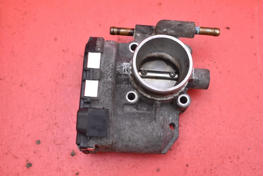 Corpo de Borboleta Opel Corsa D 1.0 12V Usado