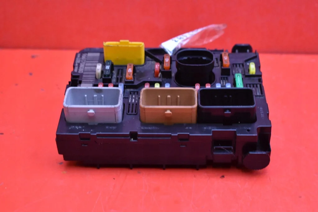 Sicherungskasten BSM 9661708080 Citroen C4 Picasso image 6