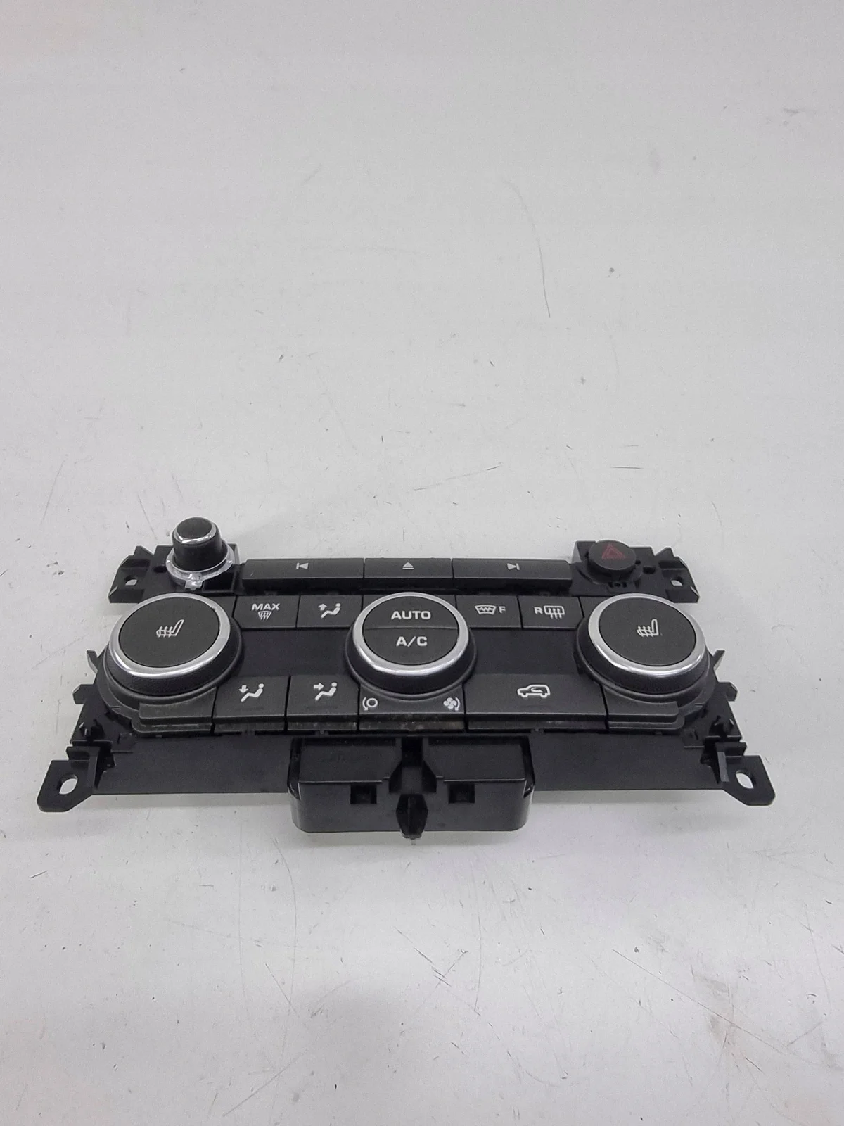 Land Rover Evoque Ilmastointipaneeli EJ32-14C239-FC