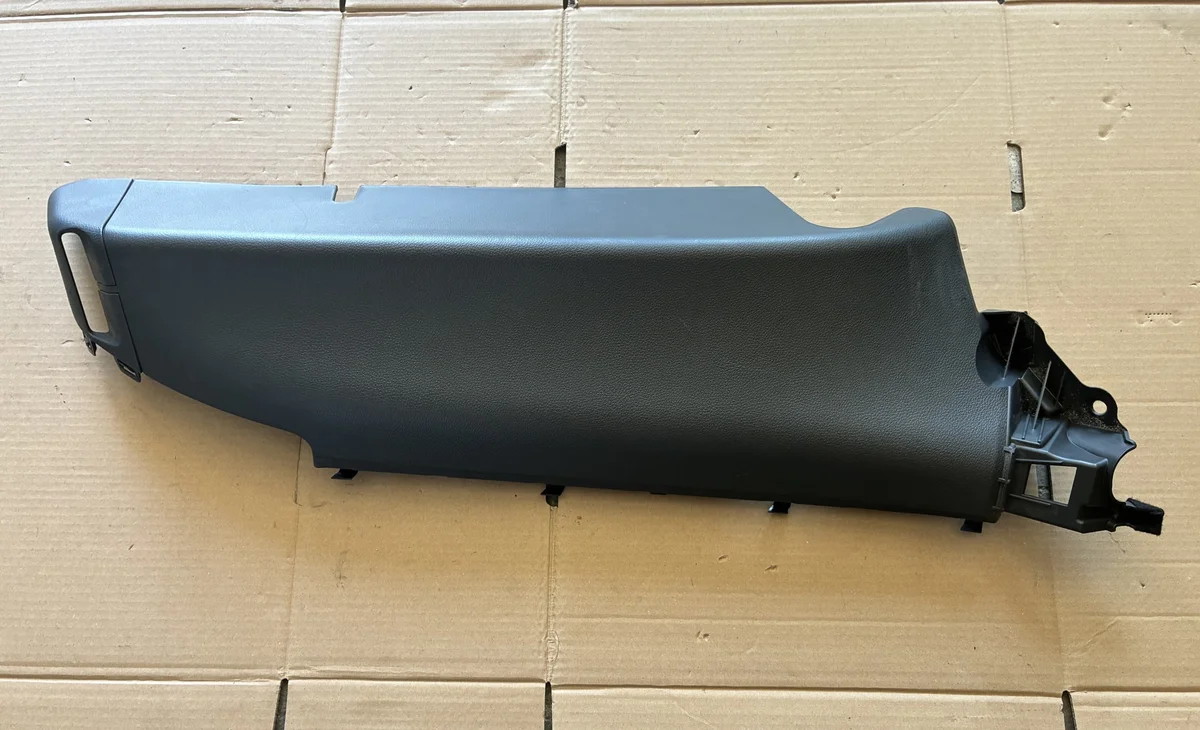 HONDA CIVIC X HB 17- Cache montant droit arrière