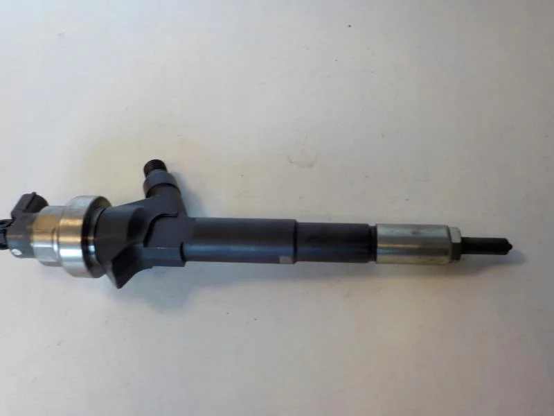 Injector Opel Meriva A 1.7 CDTI 55567729 DEC image 3