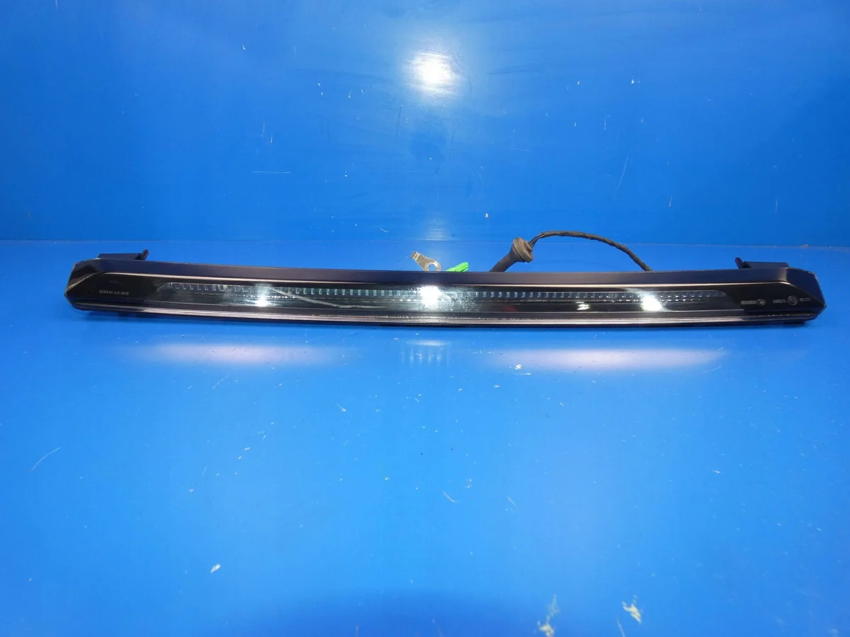 3. Bremsleuchte Volvo OE 31468198