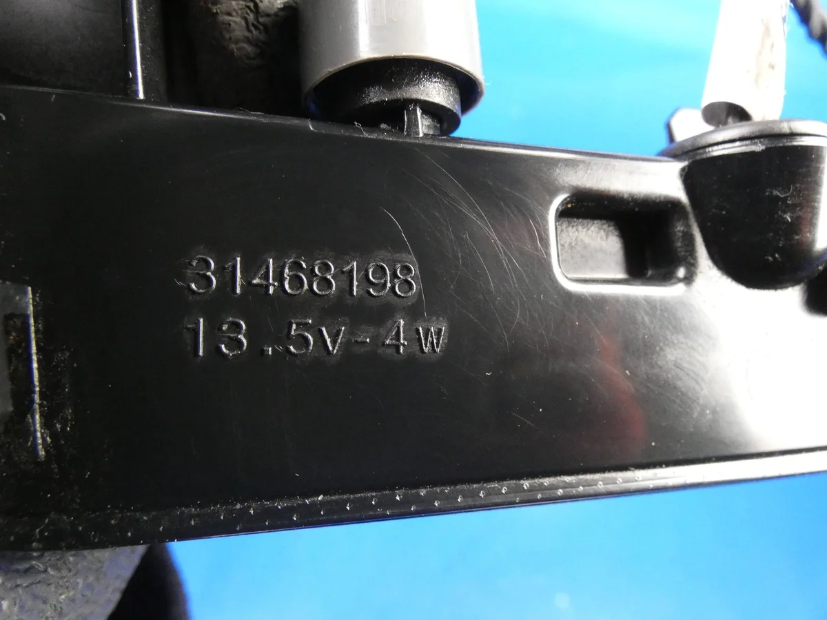 Terza luce stop Volvo OE 31468198 image 4