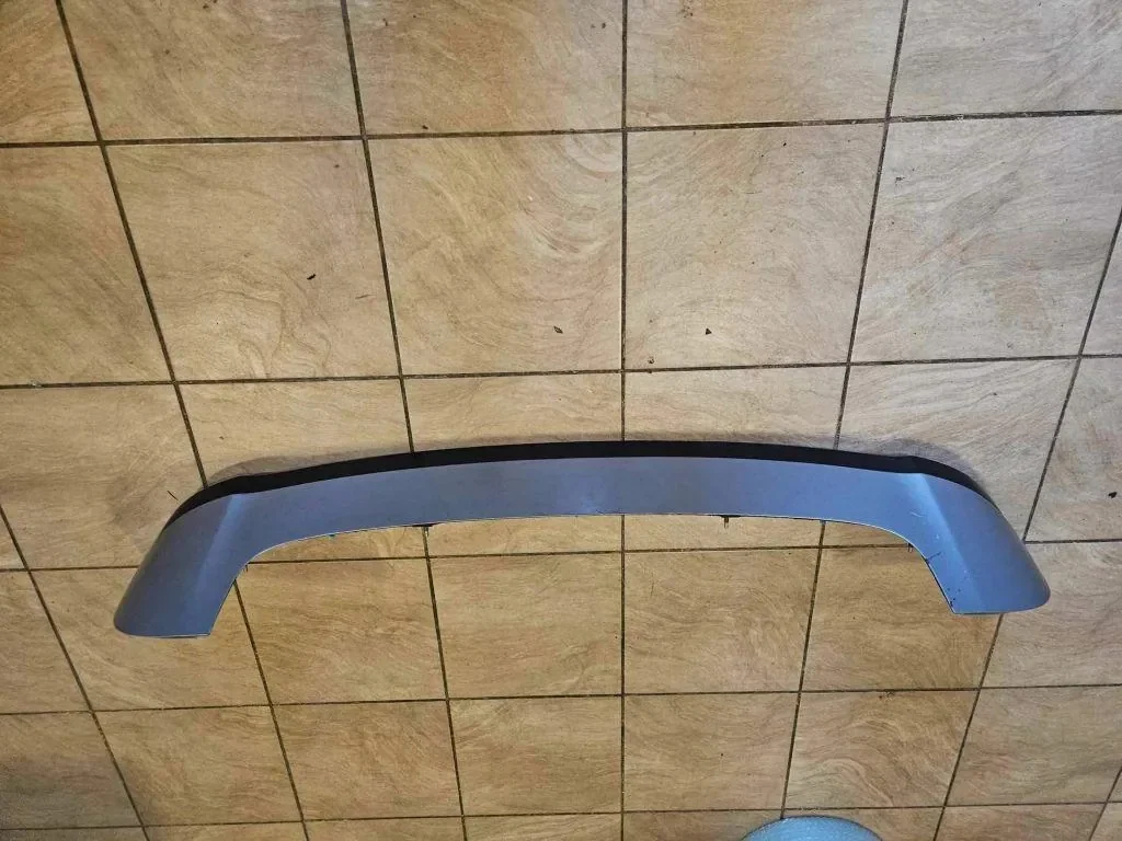 Used Subaru Outback Trunk Spoiler 96031AL01