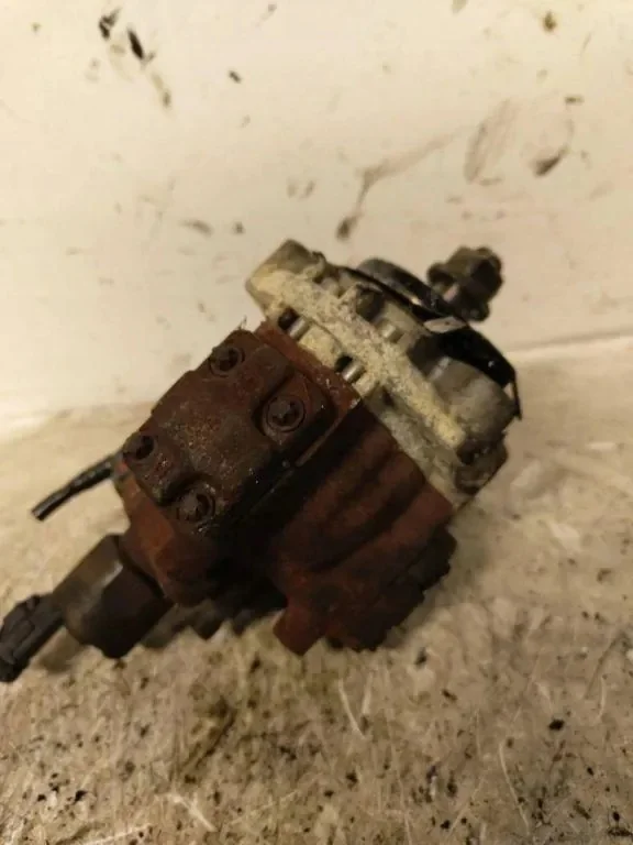 Bomba Combustible Ford Focus II 1.8 TD 2006 image 4