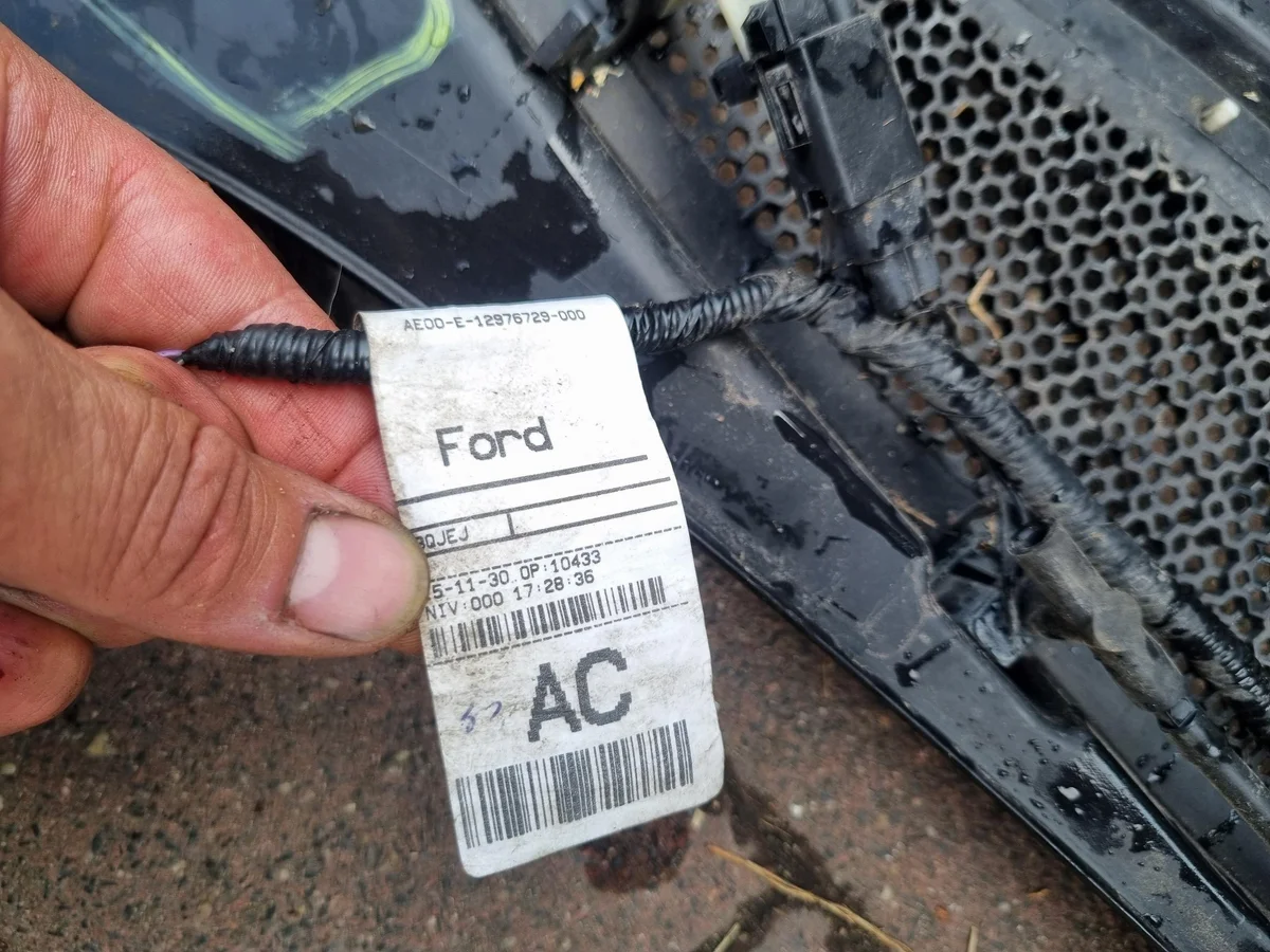 Ford S-Max MK2 Under Windshield Panel Used image 5