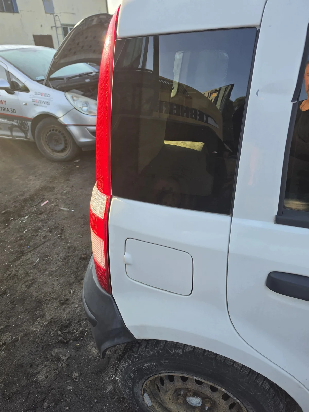 Bakre höger sidoruta Fiat Panda II