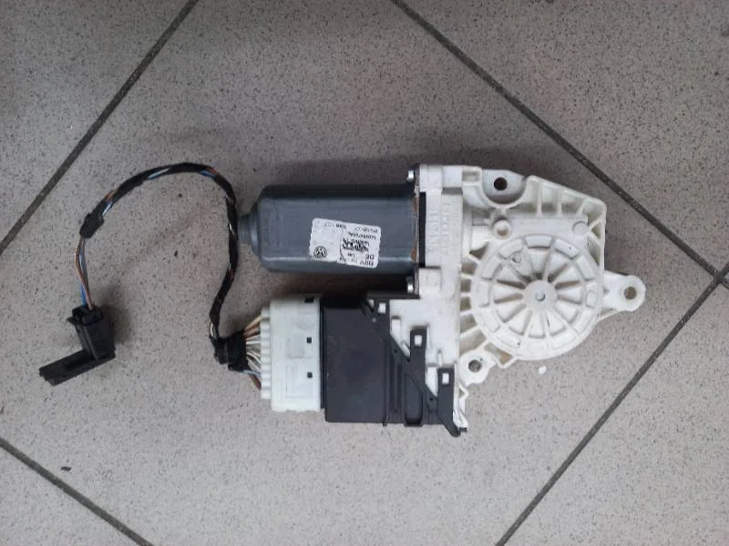 Window Motor 1K0959795AA Used
