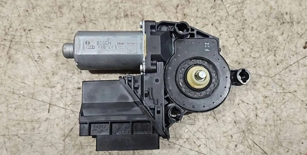 Motor fönsterhiss höger fram Transporter T5