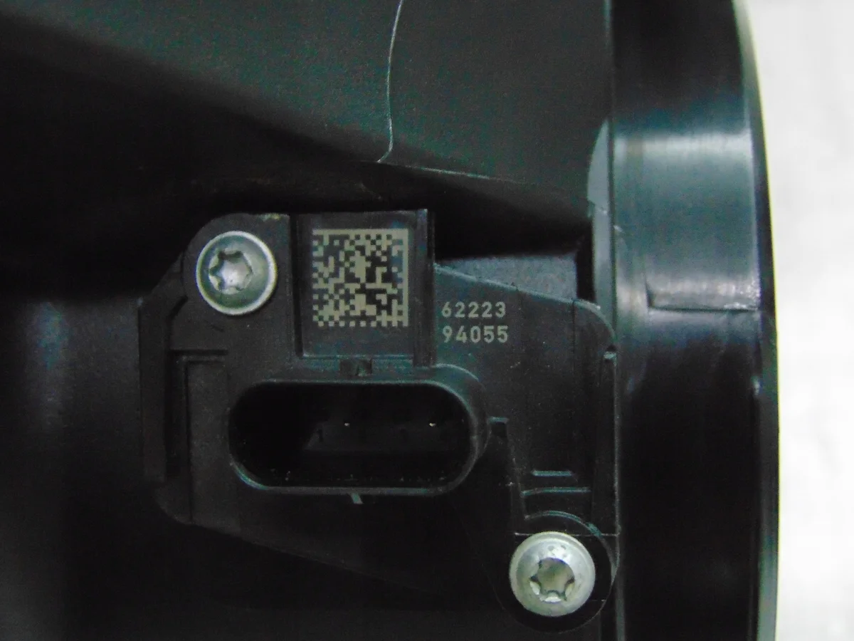 BMW X5 G05 50E Luftfilterhus Begagnat image 8