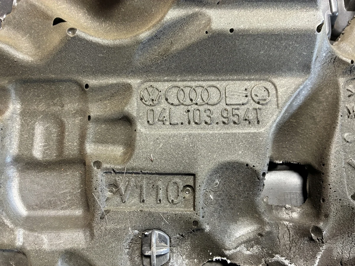 Cubierta Motor Seat Ateca 2.0 TDI Usada image 3