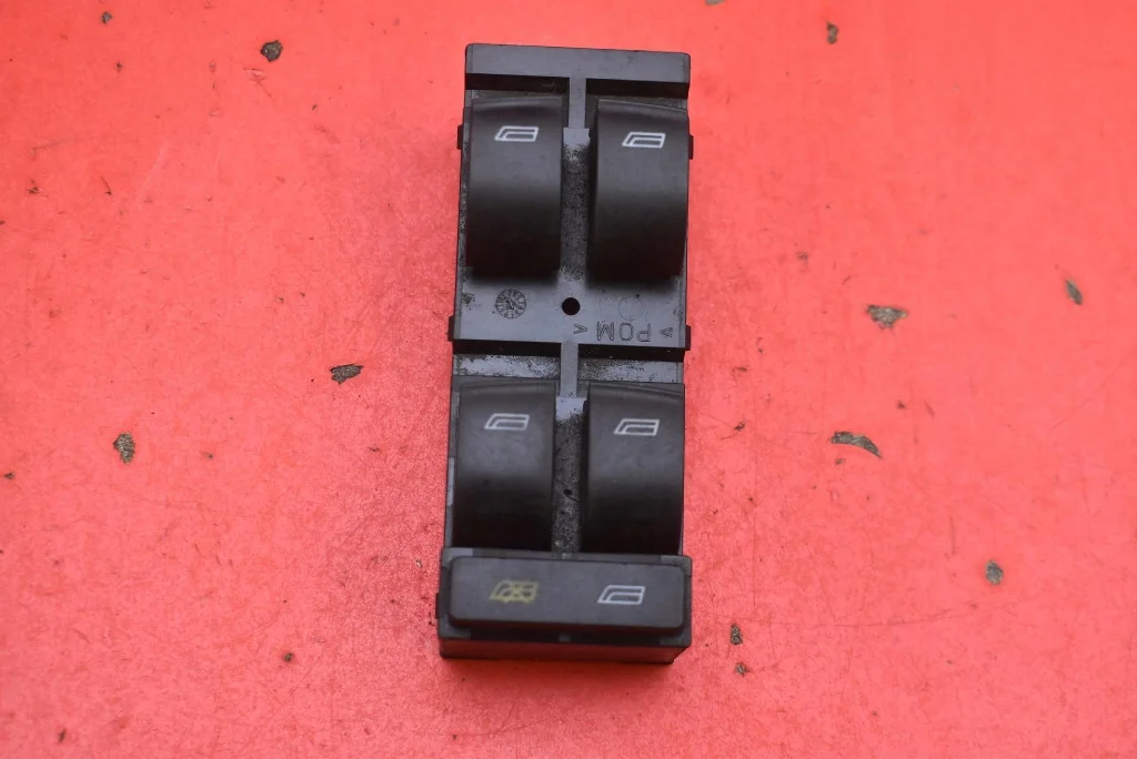 Panneau de commande vitres Audi A3 8L