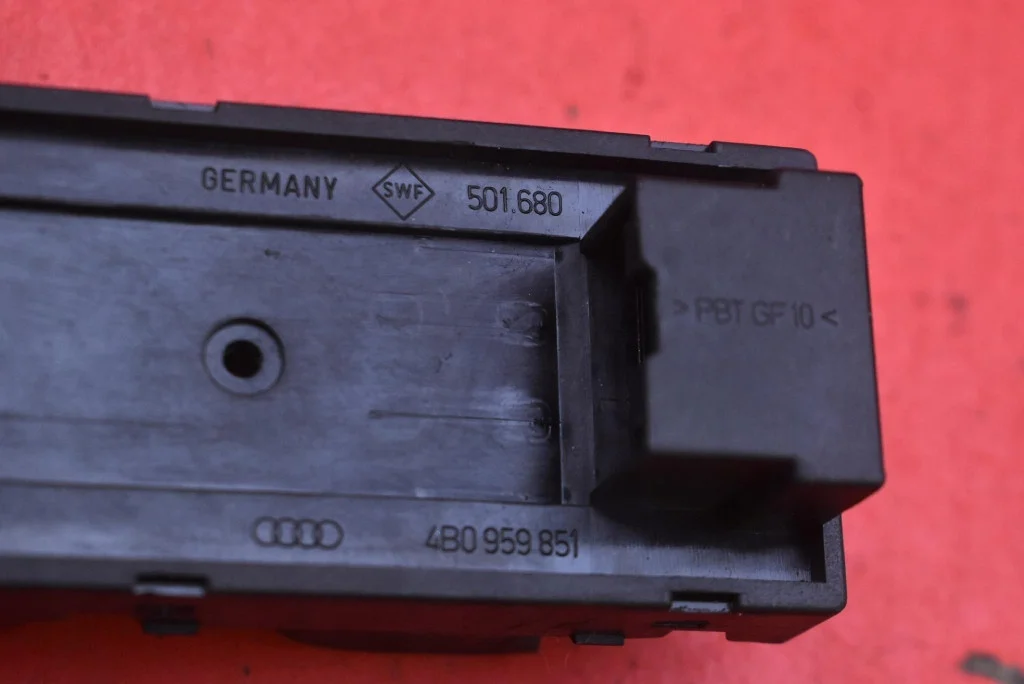 Ohjauspaneeli Audi A3 8L 4B0959851 image 3