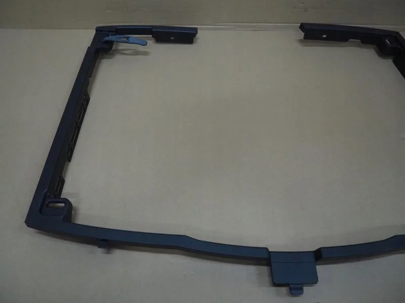 Audi A4 B9 Kombi Bagagerumsfack Ram
