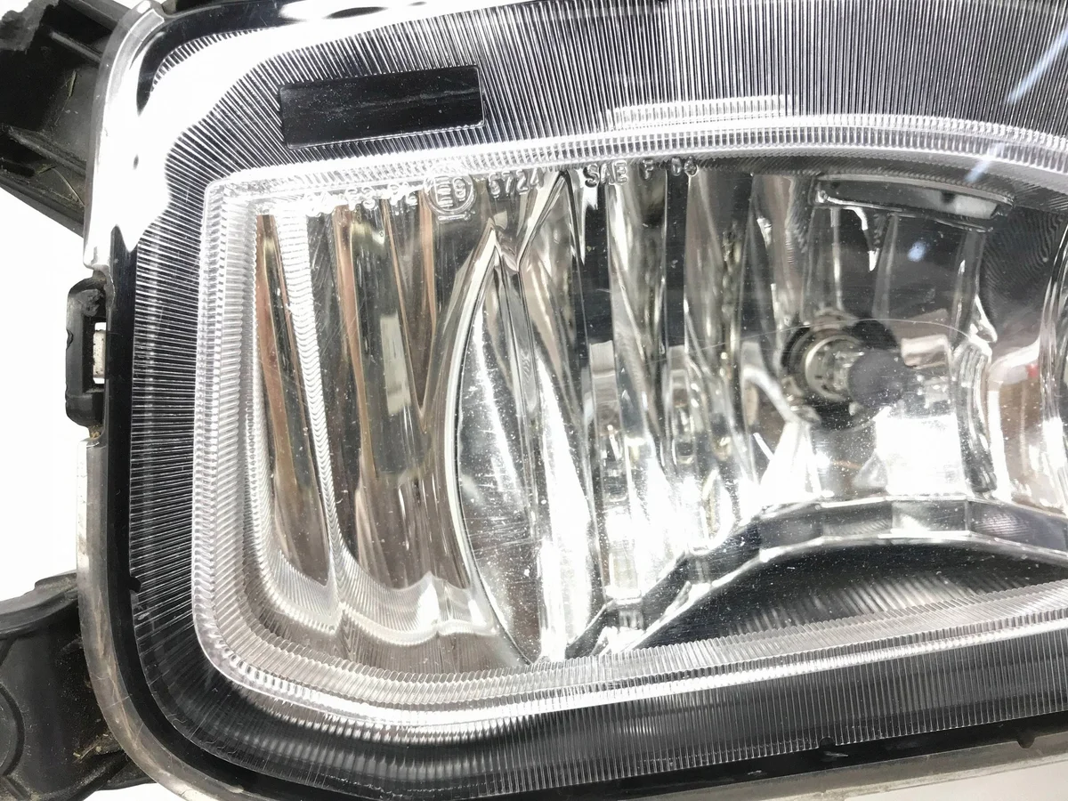 Halogen vänster Hyundai Kona 17-20 92201-J9