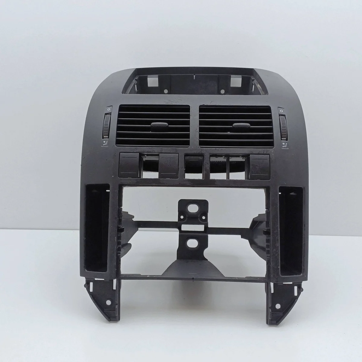 Marco Radio VW Polo IV 9N Usado OEM DRC125074