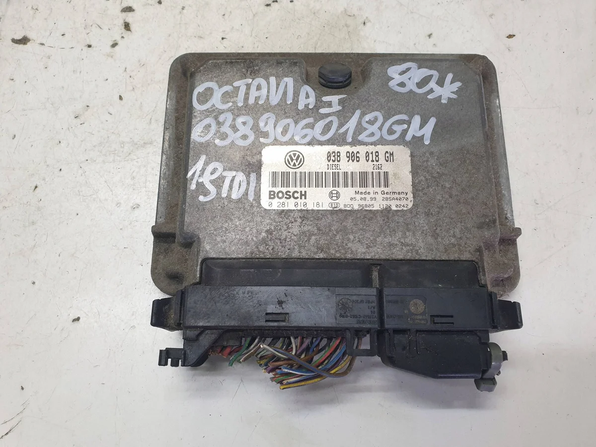 Engine Control Unit Skoda OE 038906018GM