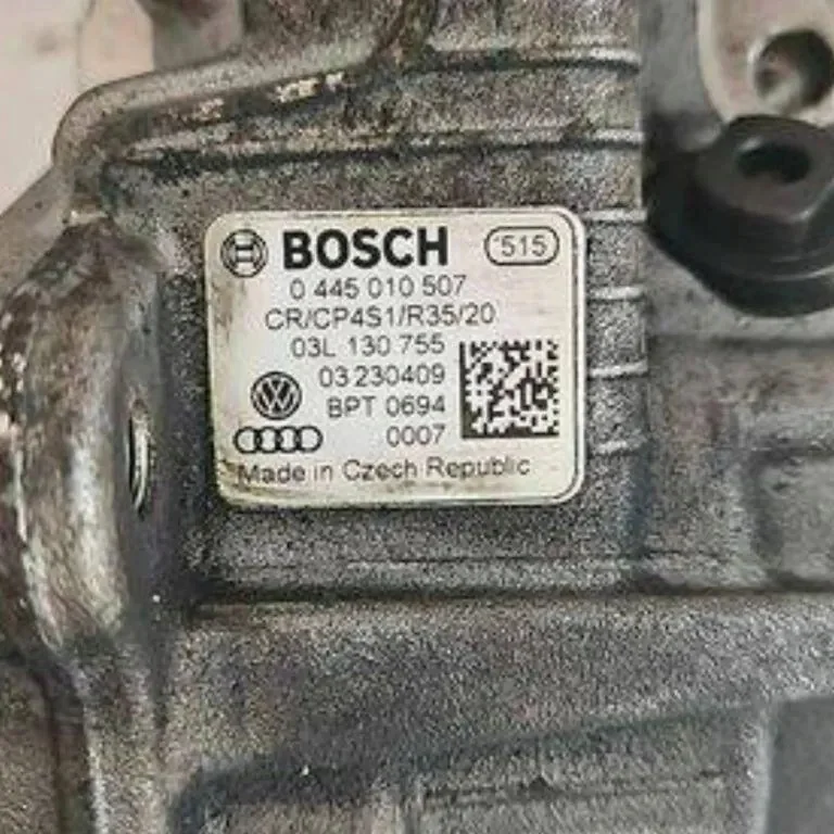 Pompe à carburant haute pression VW Passat B7 2.0L image 3