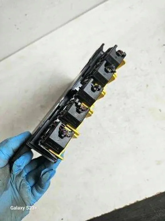 Module confort Ford Galaxy 2007DJ0476