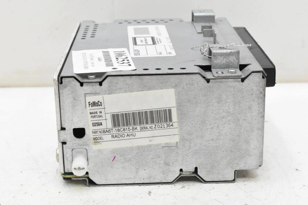 Radio Display Panel CD AUX Ford Fiesta MK7 image 5